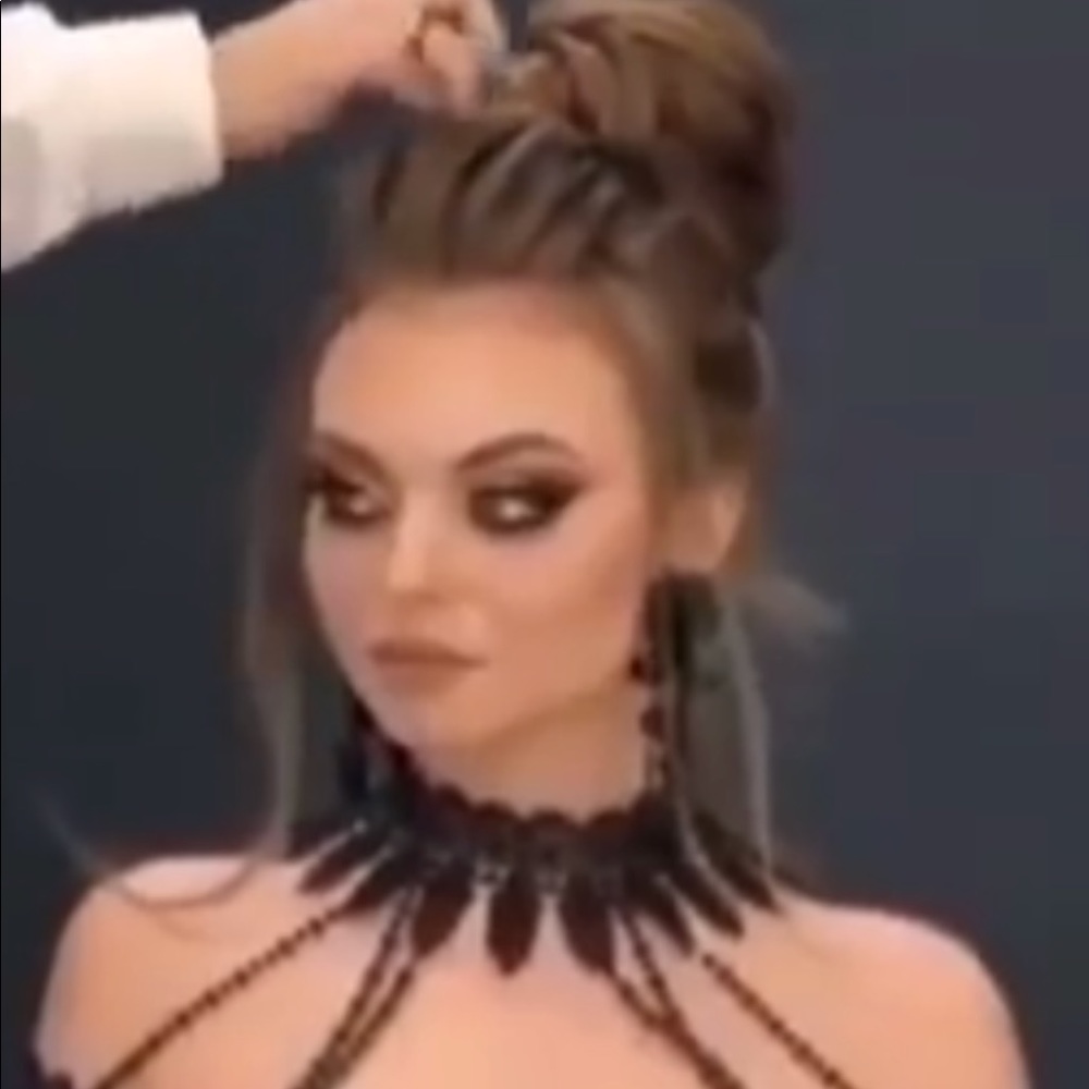 Meet your Posher, Bushra